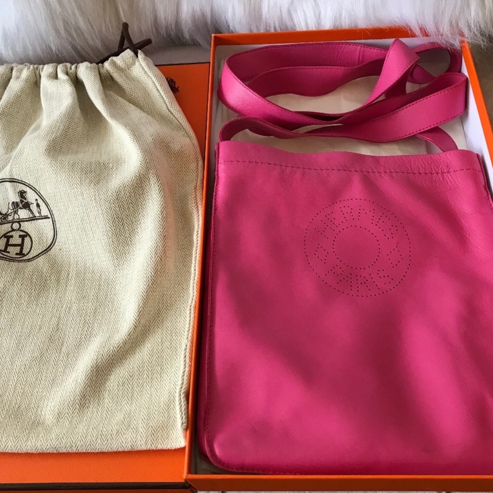 HERMES Pink Milo Clou De Selle Lambskin Crossbody